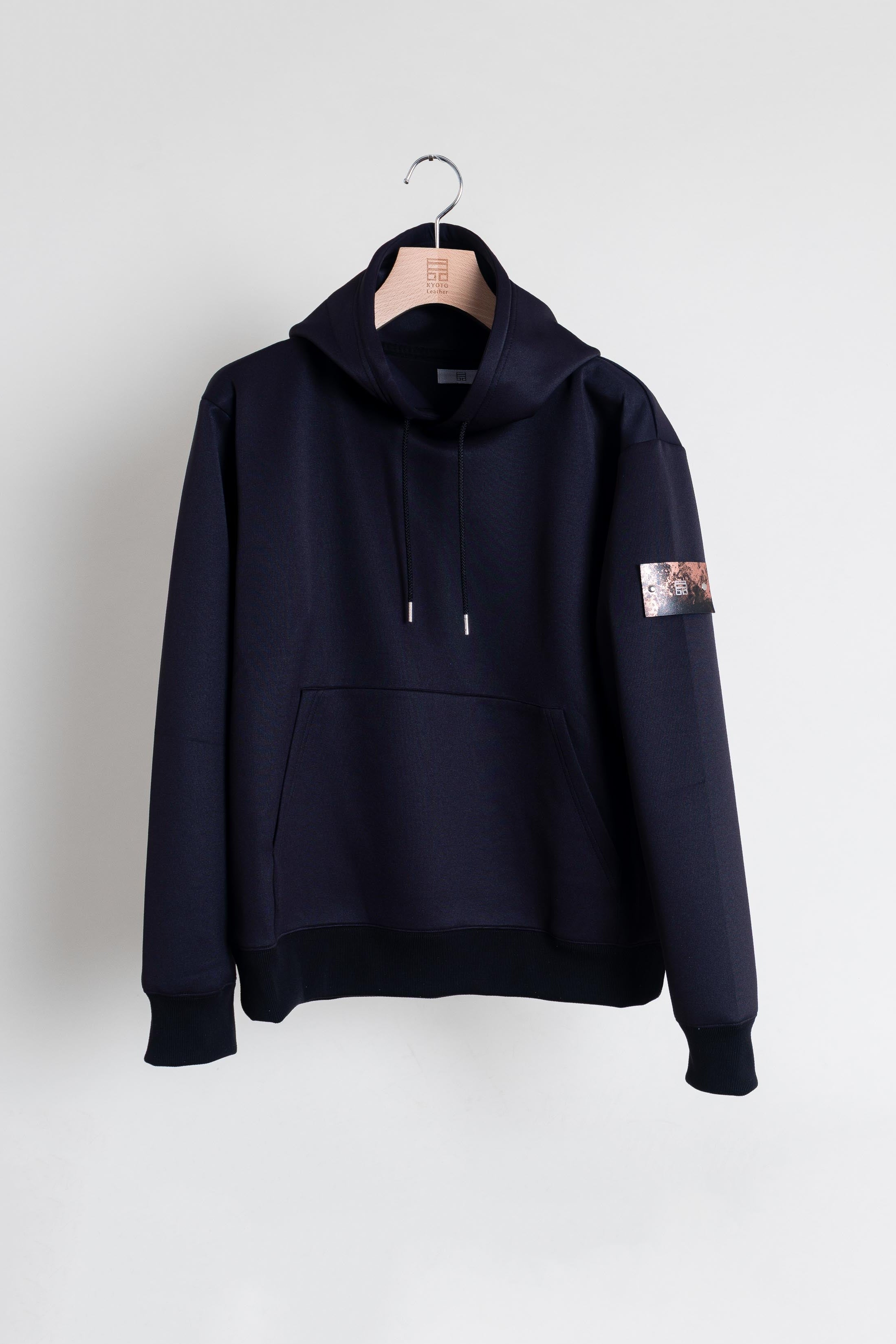 レザーパッチ ダンボールニットパーカー