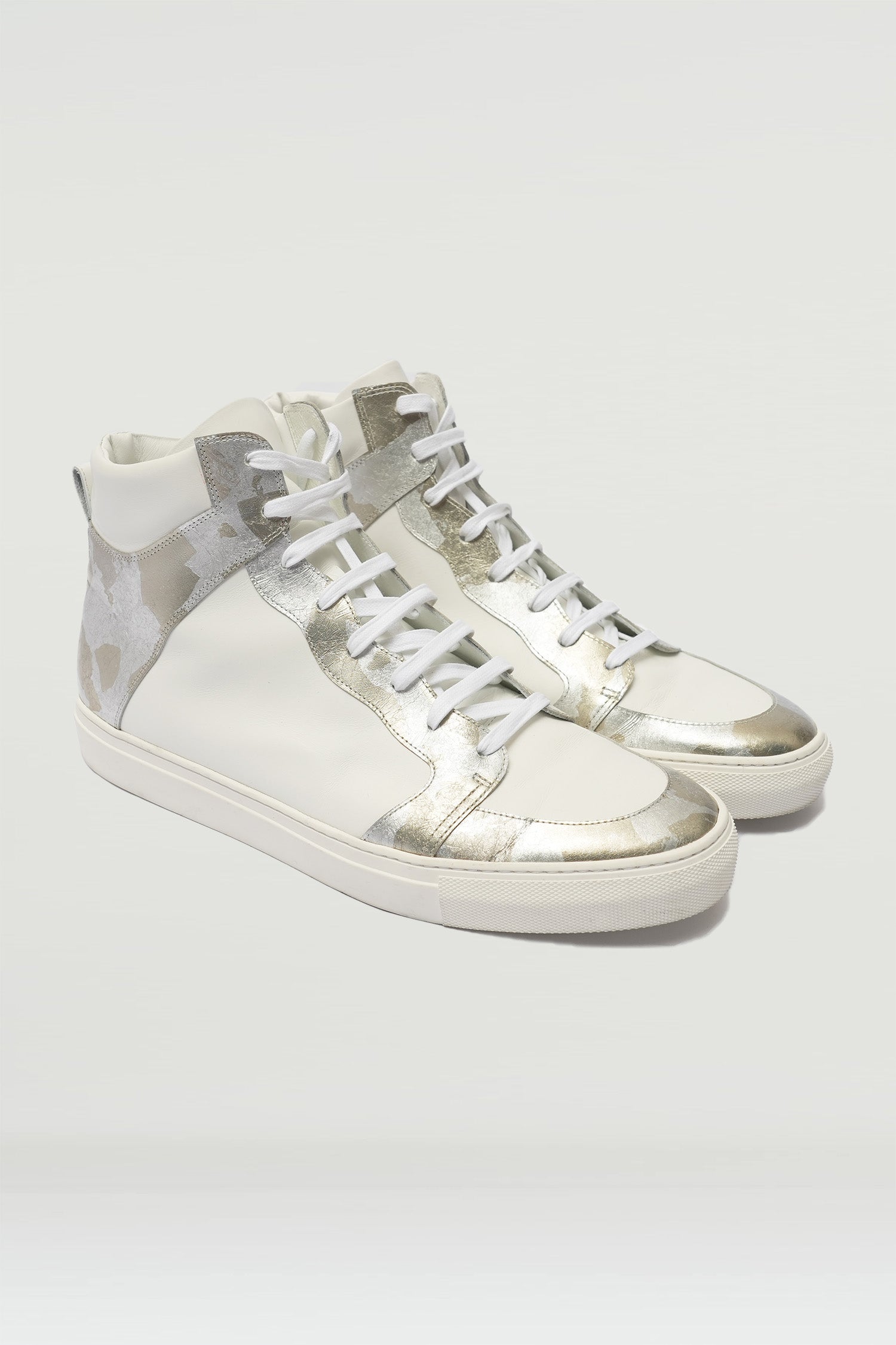 ハイカットスニーカー メンズ