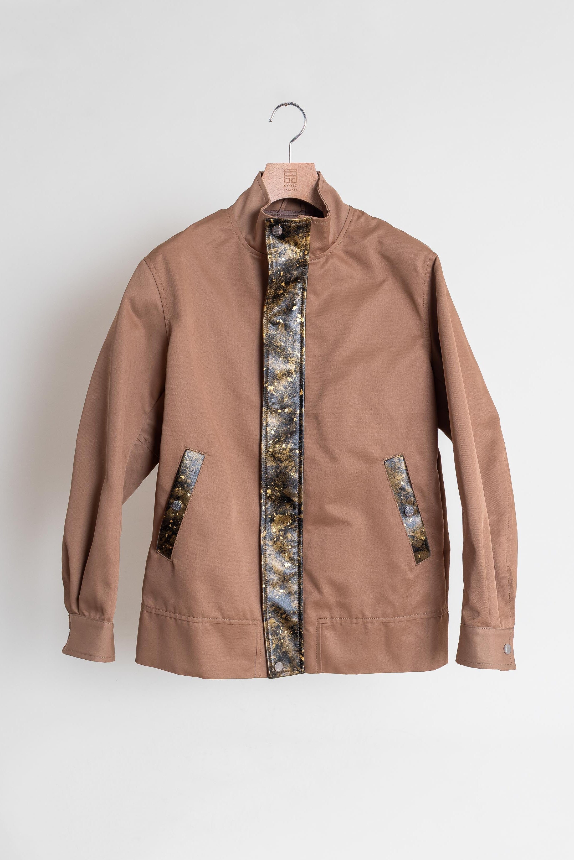 厚手タフタスタンド衿ブルゾン