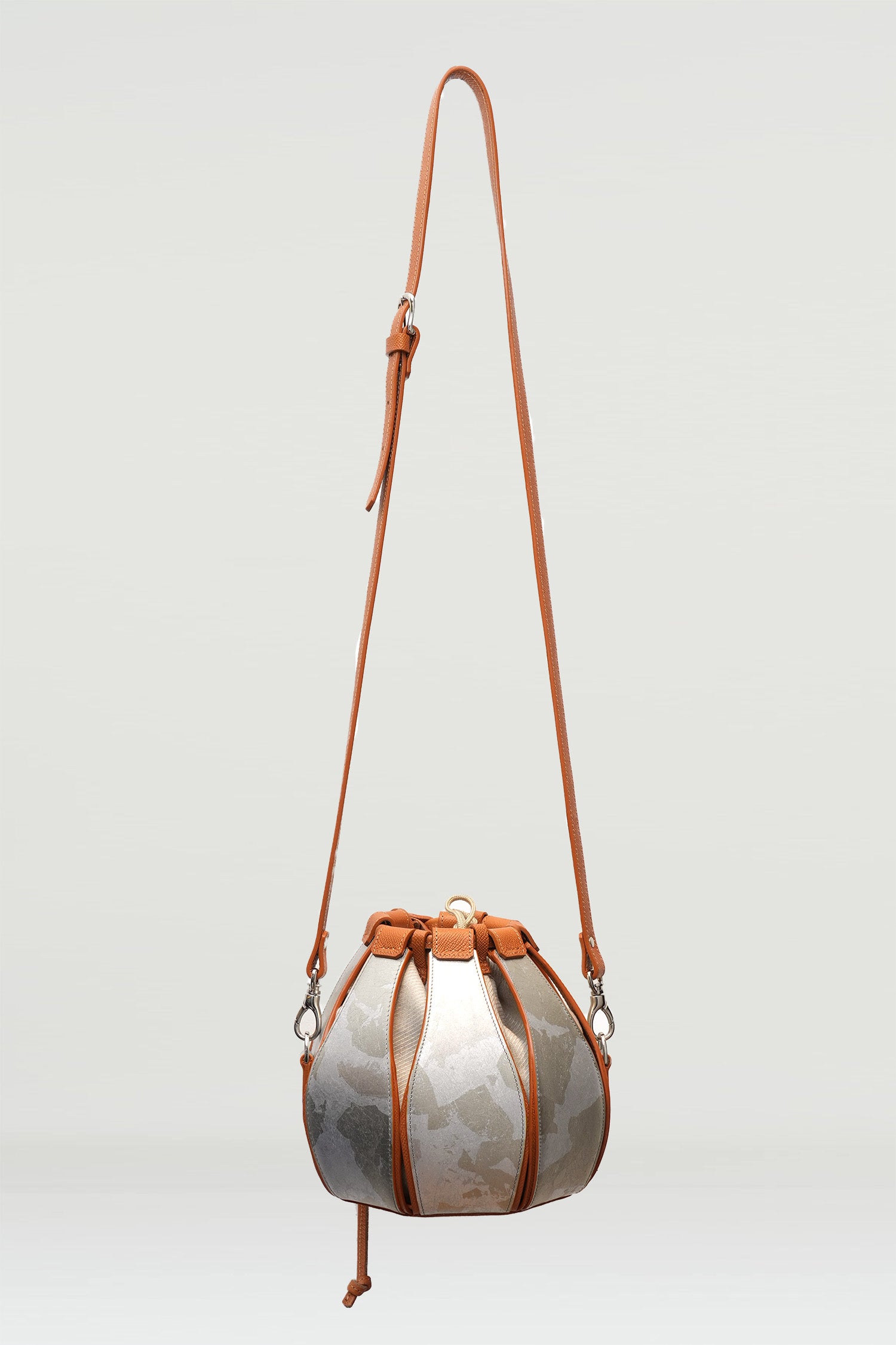 ショルダーバッグ [Haku]