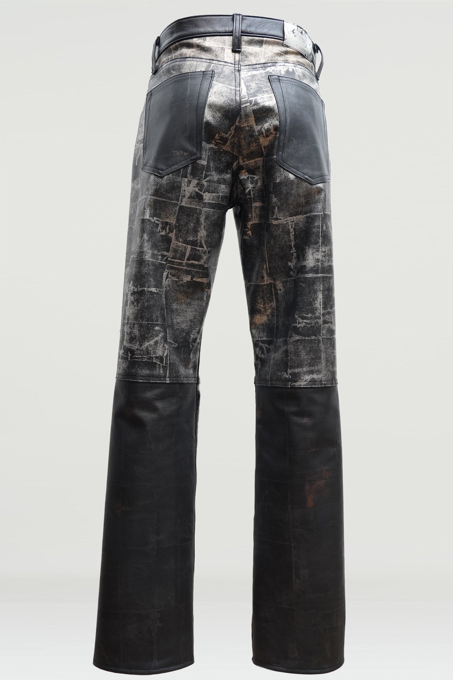 レザーパンツ [Haku]